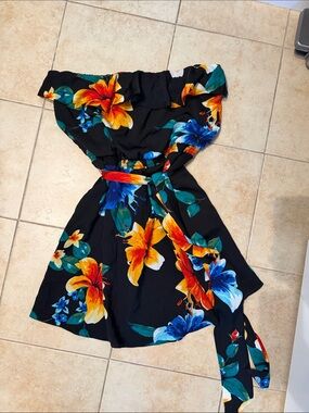White House Black Market Black Floral Strapless Dress